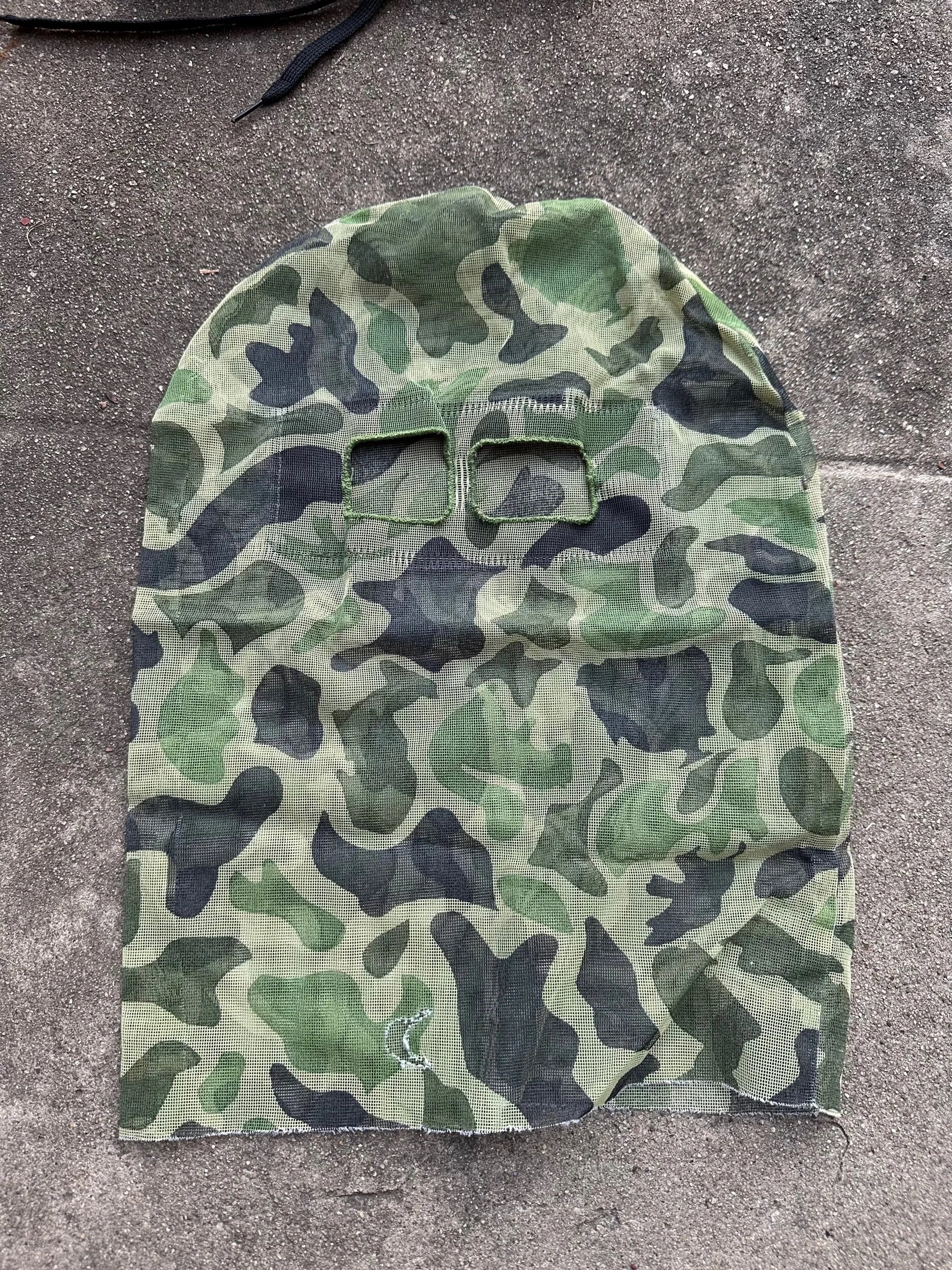 Mesh Duck Camo Mask