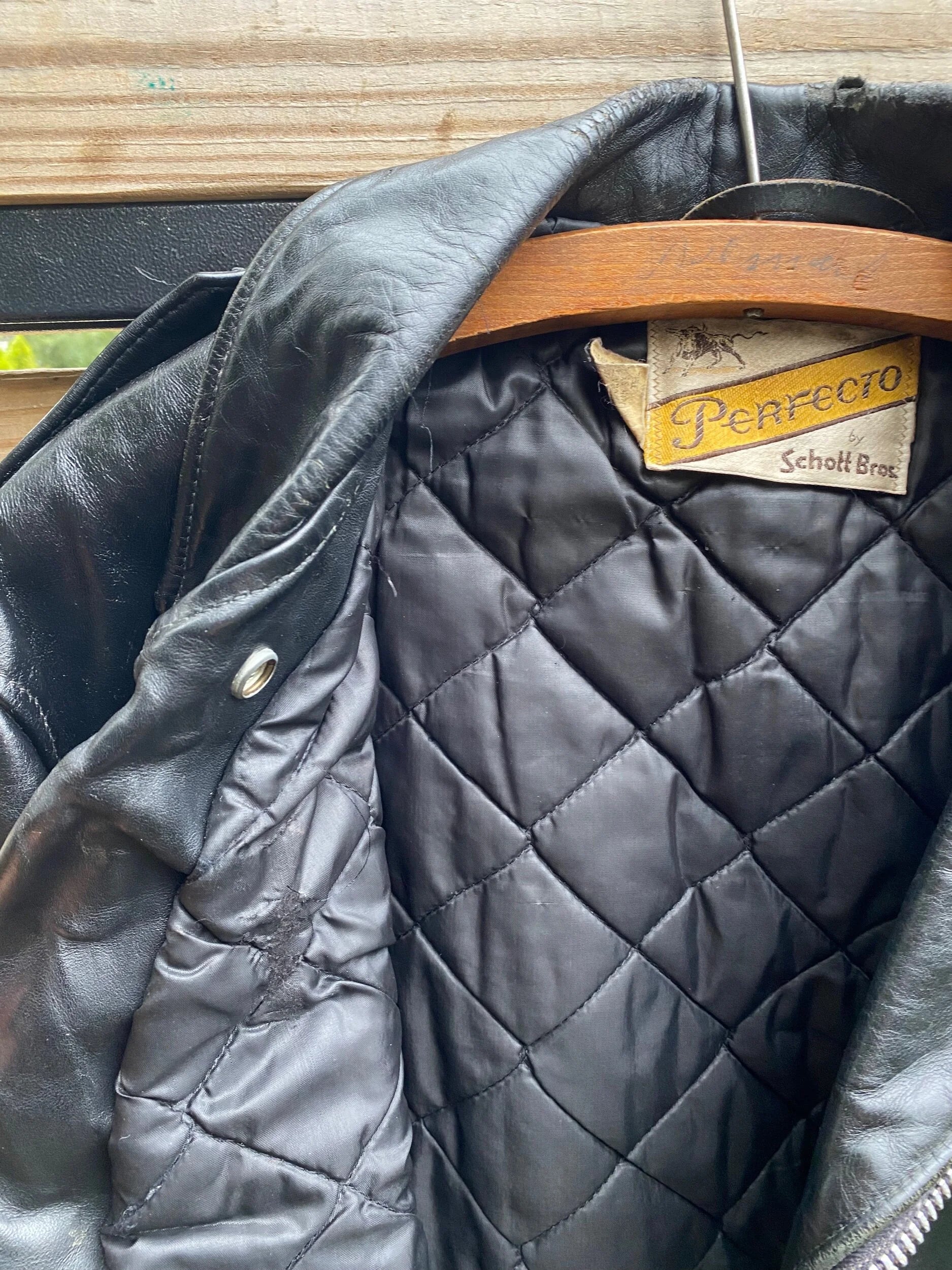 Vintage Schott Perfecto 618 Black Leather Motocycle Rider Jacket - Size 42