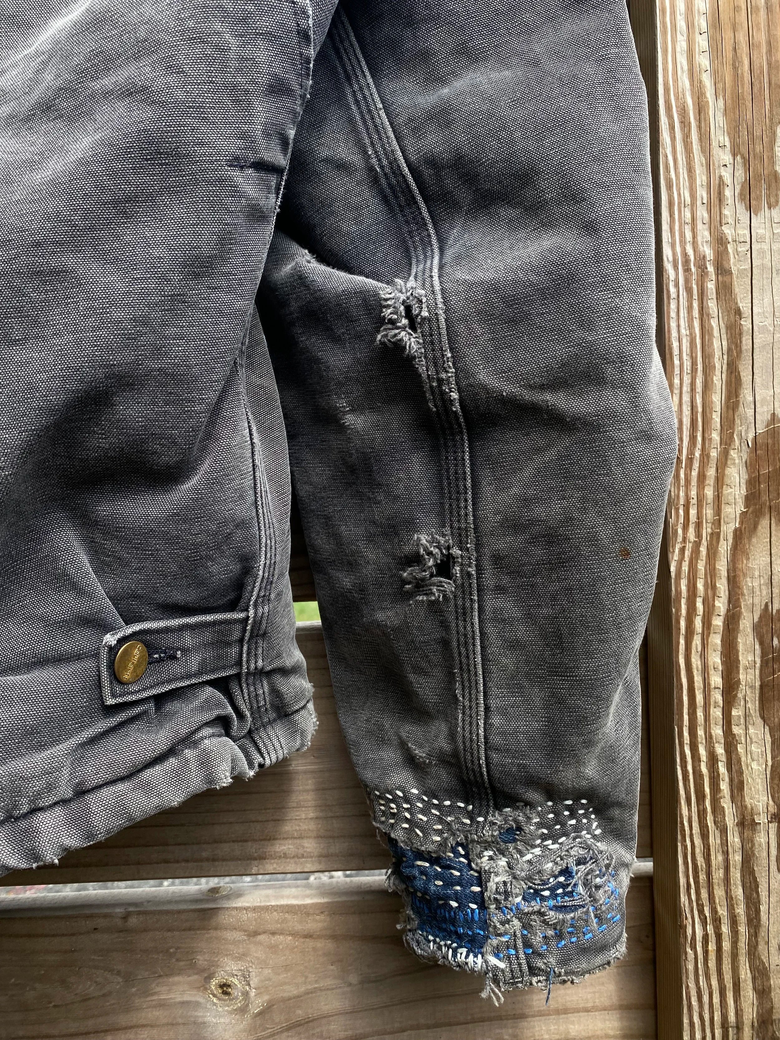 Distressed Carhartt Faded Black Grey Canvas J22 Work Jacket - Size XL