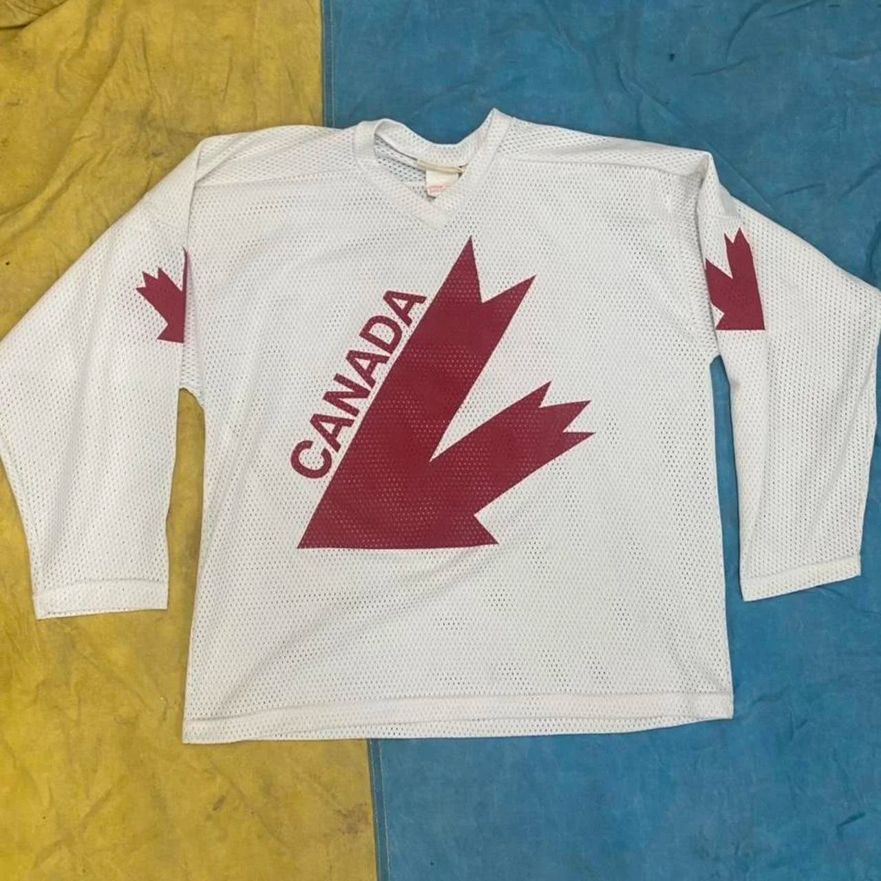 Vintage Team Canada 1976 Canada Cup - Abstract Red Maple Leaf Logo Athletic Knit White Jersey - Size XL