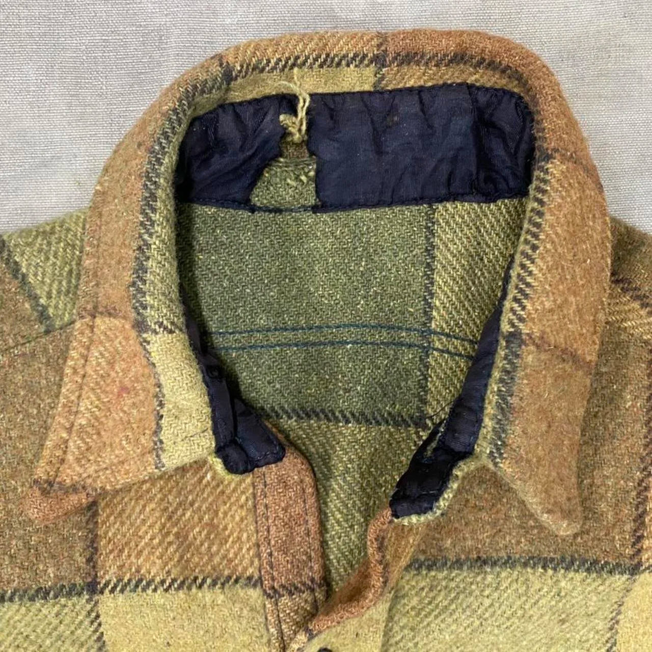 Vintage Men's Heavy-Duty CPO-style Plaid Flannel Overshirt w/ Anchor Buttons - Untagged - Size S